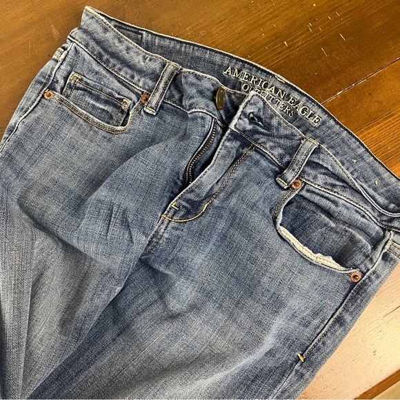American Eagle 🦅 Stylish Blue Skinny Jeans - Picture 2 of 8